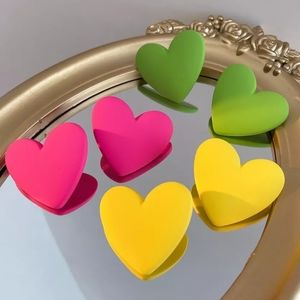 Acrylic Heart Earrings β€οΈ